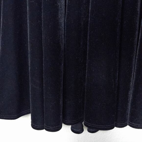 Betsy and Adam Velvet Gown Black Size 2 Artful Statement Elegant - Picture 6 of 10